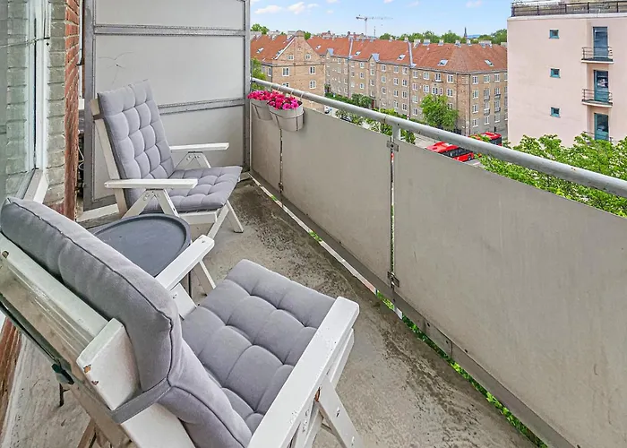 4 Bedroom Beautiful Apartment In Oslo